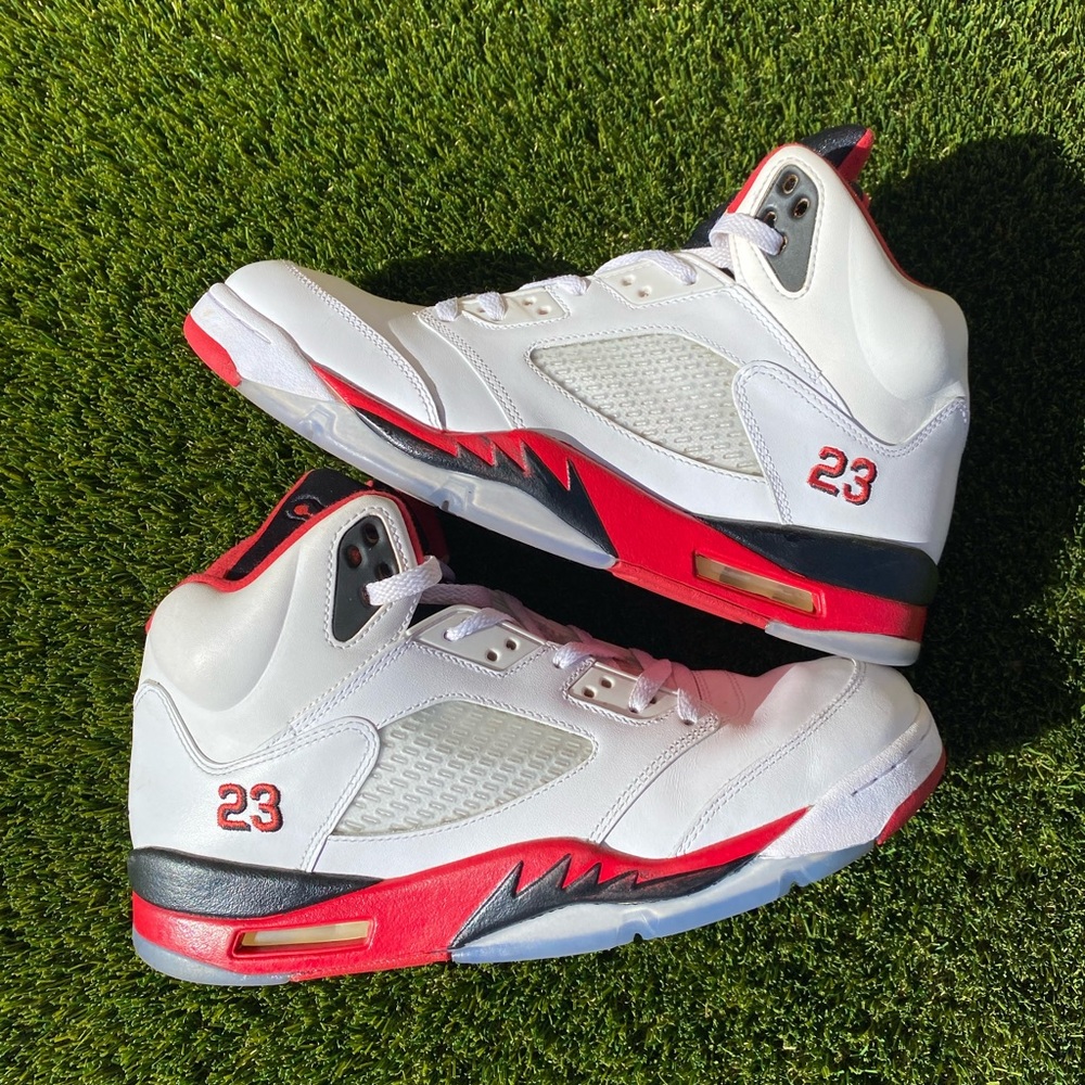 Jordan 5 fire reds